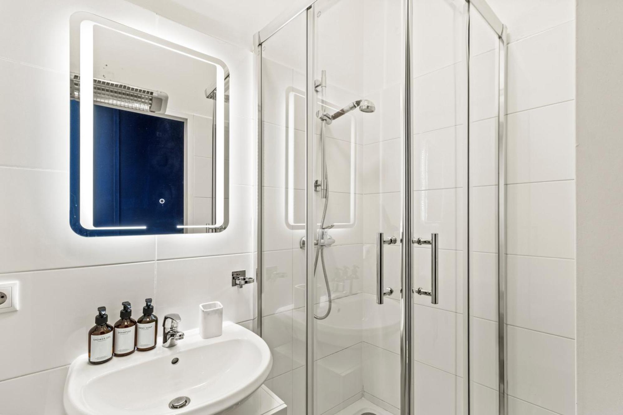 City Apartment - 2 Min To U1 Reumannplatz Виена Екстериор снимка